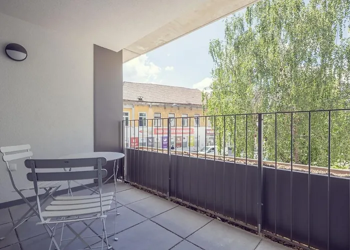 Meverling Lemon 4 Apartment *